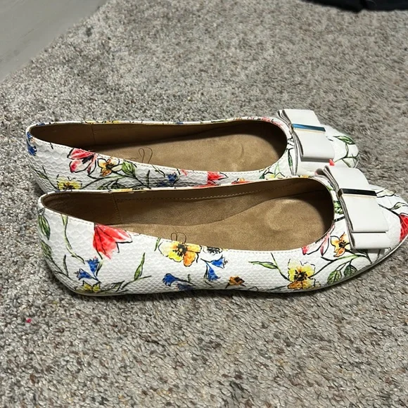 Aerosoles floral flats - Picture 2 of 6